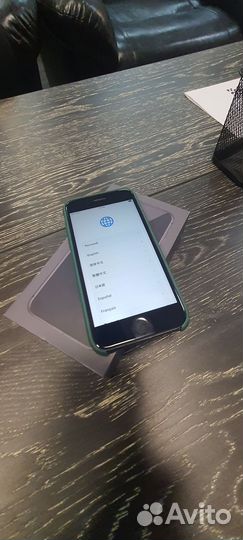 iPhone 8, 256 ГБ