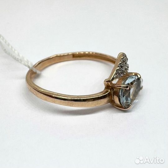 Золотое кольцо с камнем 16р
