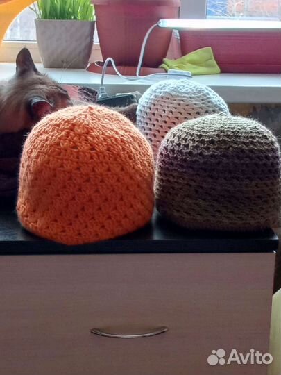 Шапка женская вязаная ручная работа