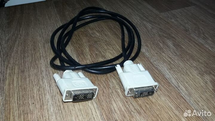 Кабель VGA и DVI