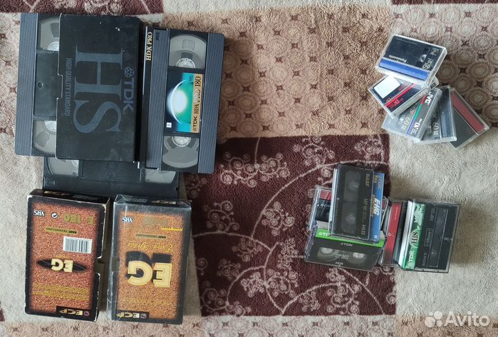 VHS и Mini-DV кассеты 2 штуки sony доставка