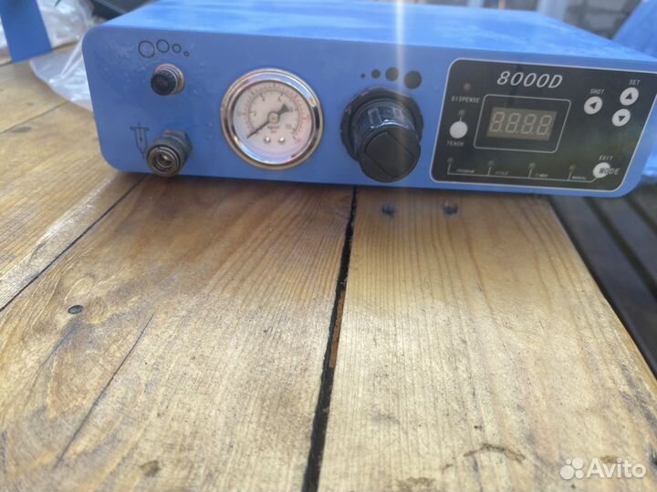 Дозатор для полимерных смол