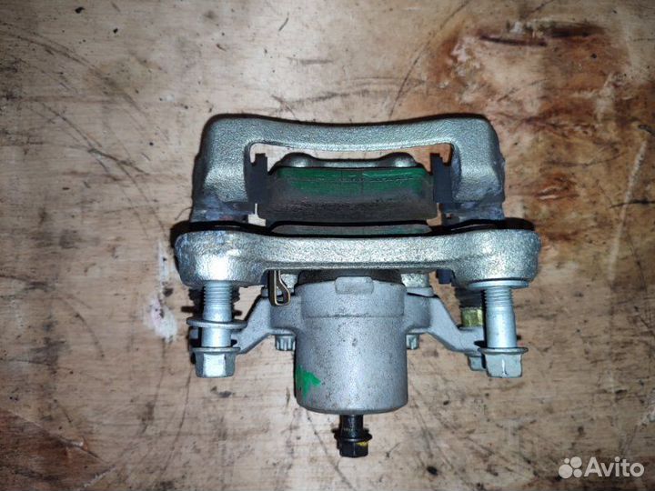 Суппорт задний правый Kia Optima TF G4KE 2012