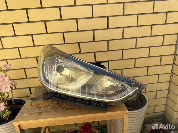 Фара на hyundai solaris 2