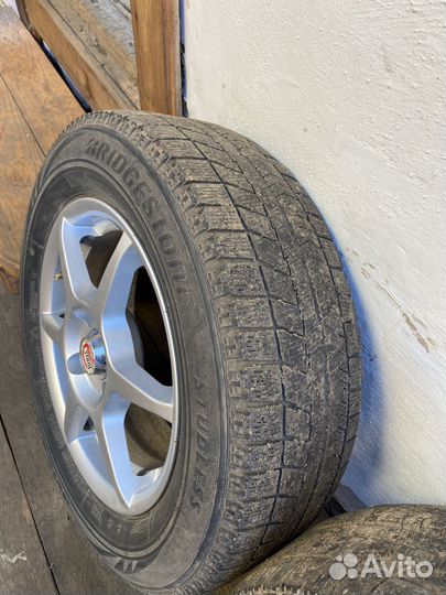 Bridgestone Blizzak VRX 185/65 R14