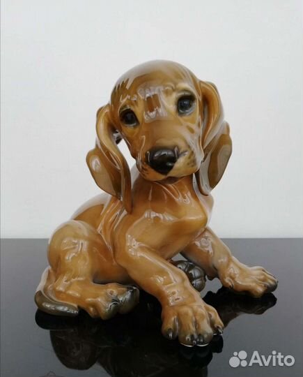 Фарфоровая статуэтка 