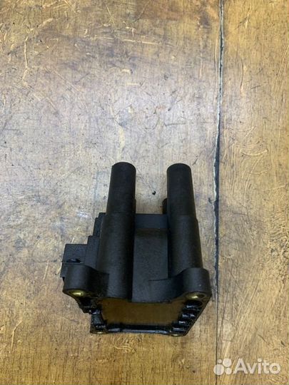 Катушка зажигания Mazda Tribute YF 2004