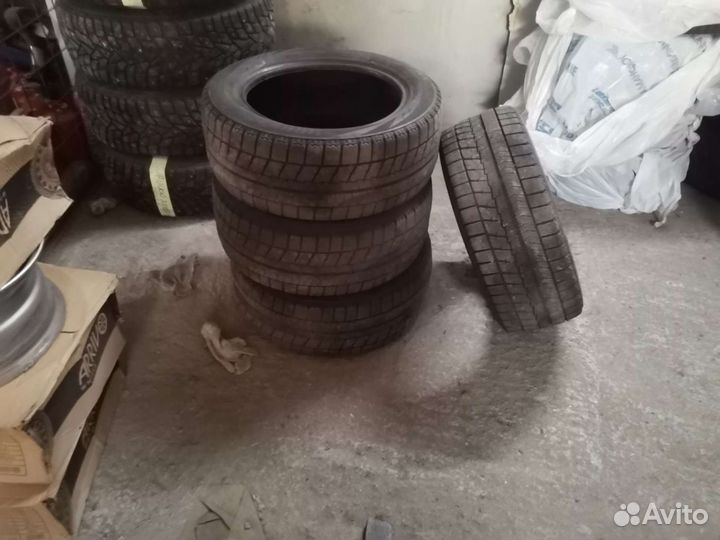 Bridgestone Blizzak VRX 195/55 R15