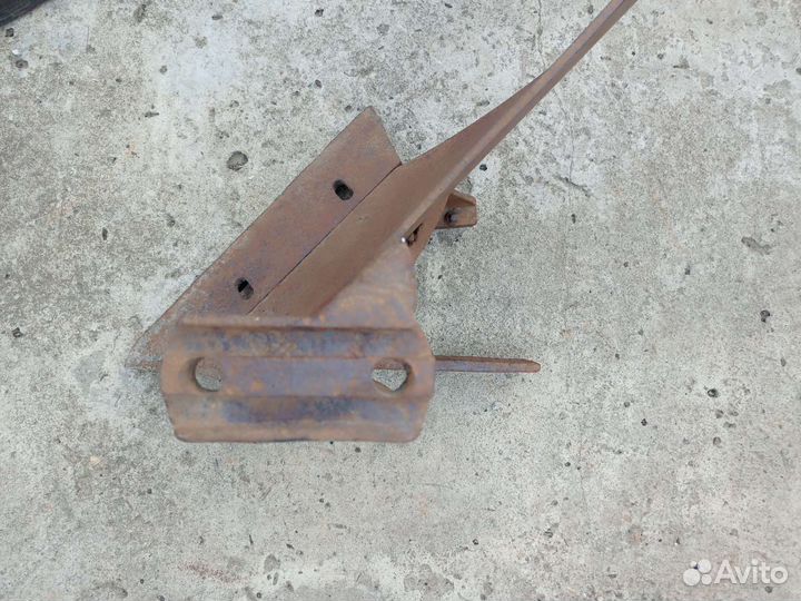 Конный плуг