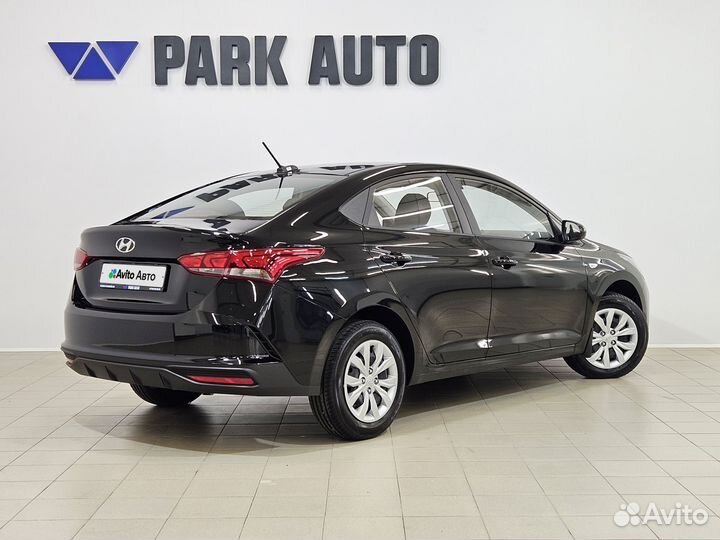 Solaris HS 1.6 МТ, 2024, 8 км