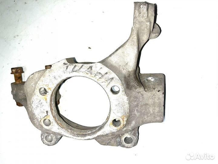 Кулак поворотный Nossan Teana J32 передний левый