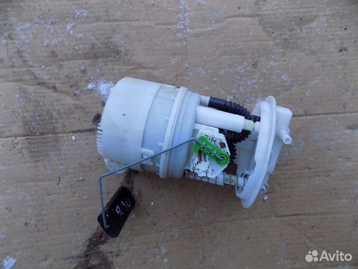 Насос топливный электрический Sandero 2014