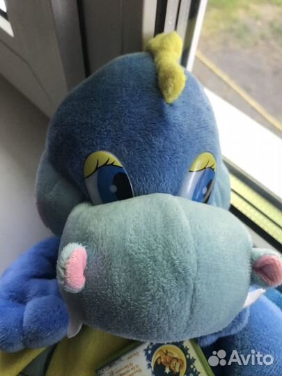 Игрушка-рюкзак динозаврик