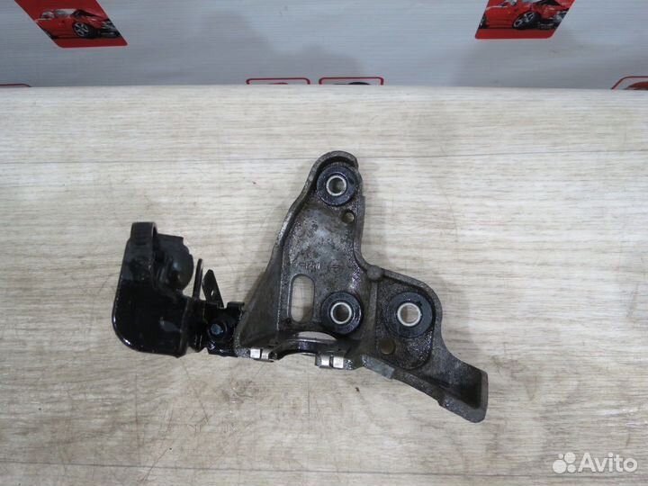 Кронштейн крепления троса кпп Hyundai Solaris