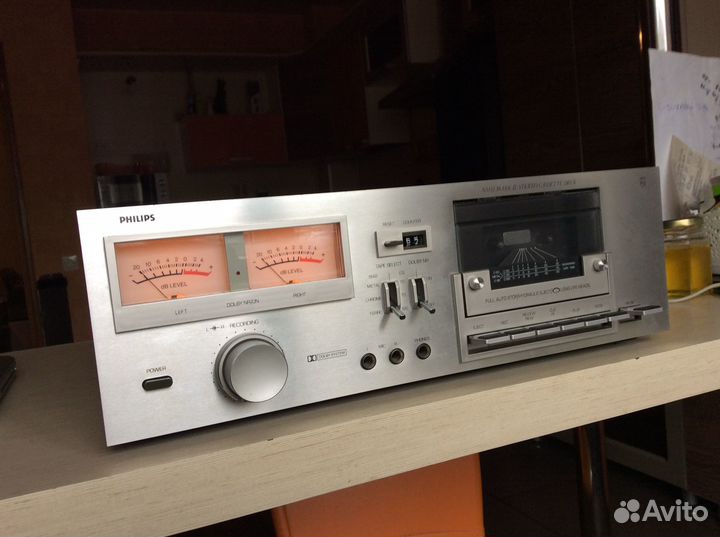 Кассетная дека Philips