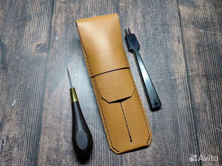 Кожаный пенал для ручек