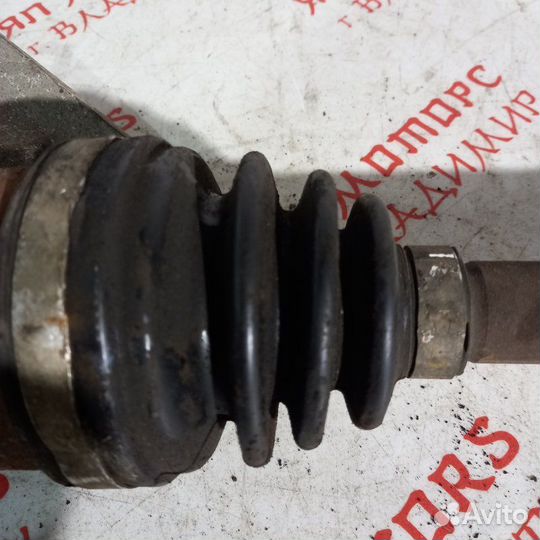 Привод передний правый Renault Megane 3 хэтчбек