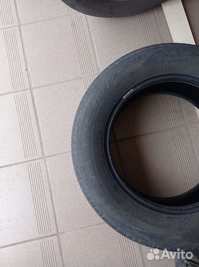 Bridgestone Dueler H/P Sport 215/65 R16 98T