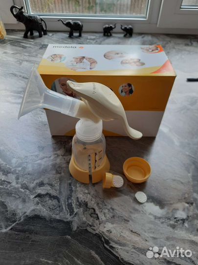 Молокоотсос medela ручной