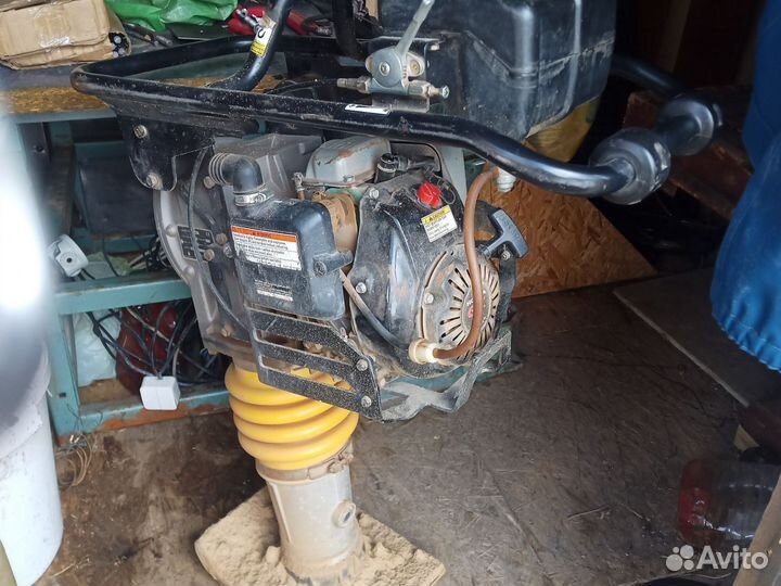 Вибронога Masalta m60