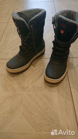 Сноубутсы Helly hansen