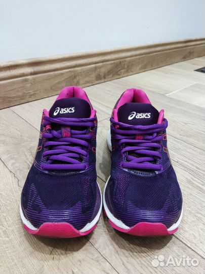 Кроссовки asics