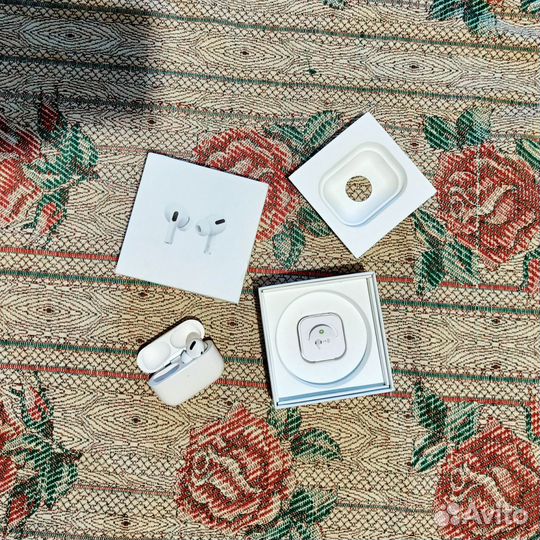 Беспроводные наушники apple airpods pro правый