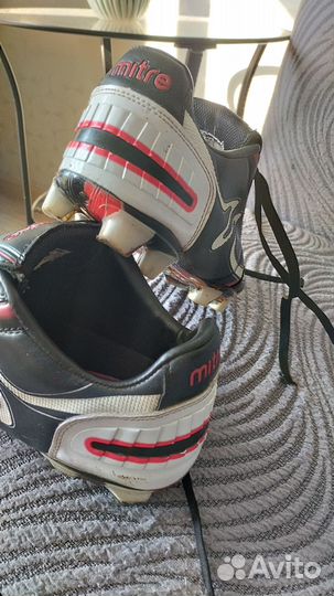 Бутсы Mitre р.39