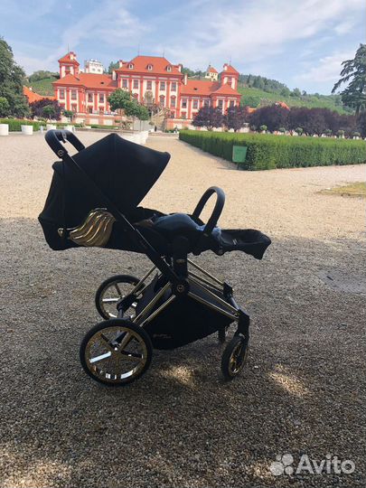 Прогулочная коляска Cybex Priam by Jeremy Scott