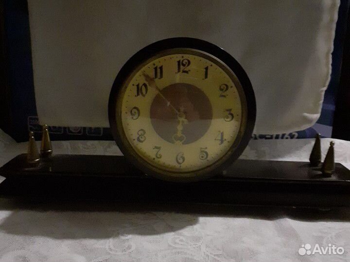 Настольные часы
