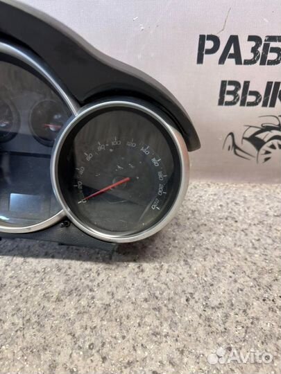 Панель приборов Chevrolet Cruze J300