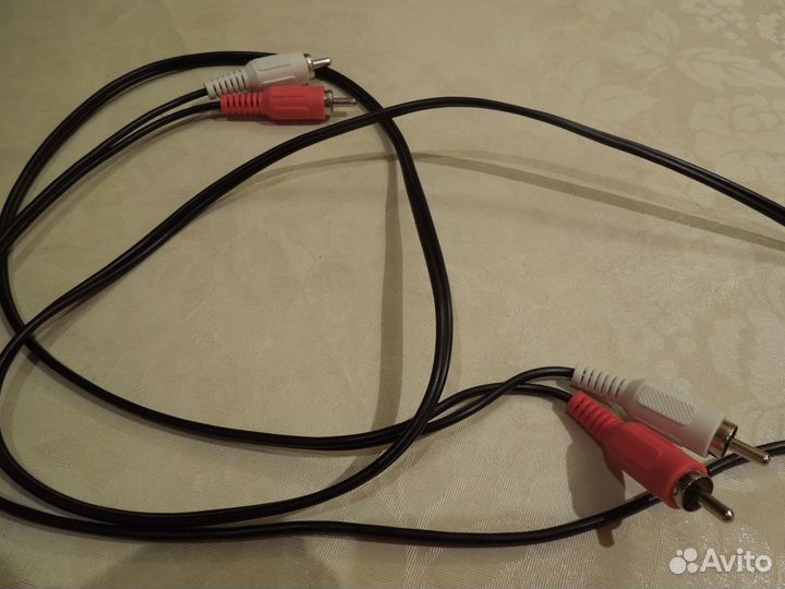 Аудио видео кабель(тюльпаны)