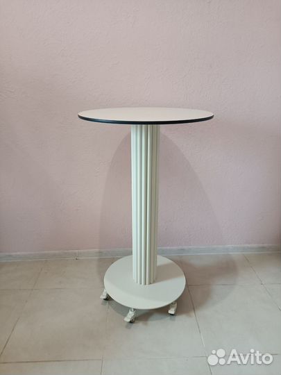 Аренда выкатного стола для свадебного торта