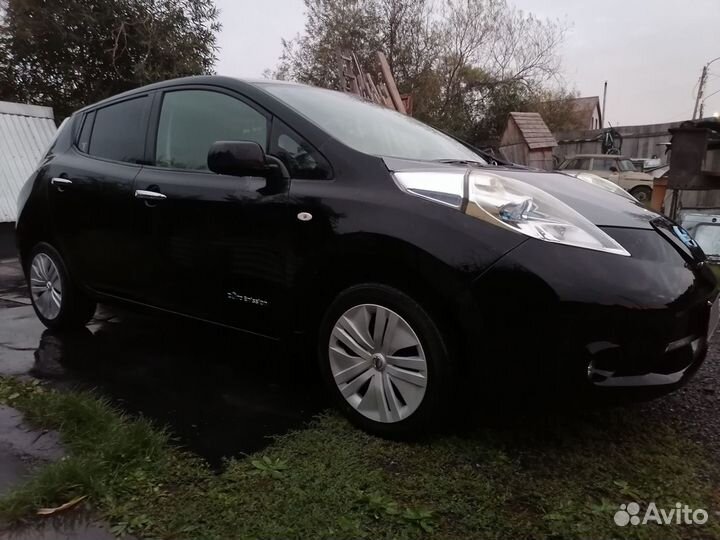 Nissan Leaf AT, 2013, 135 000 км