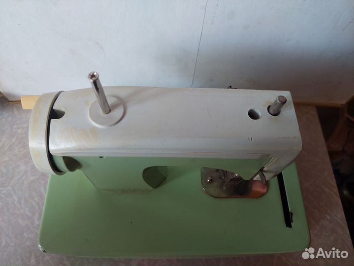 Детская швейная машинка. Ладушка. СССР