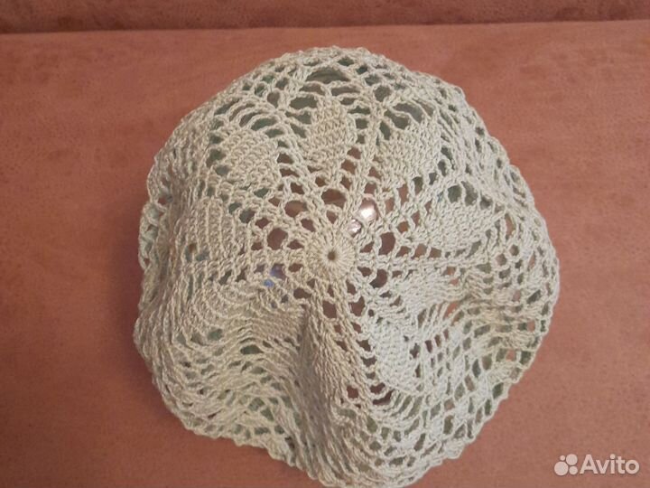 Берет вязаный женский