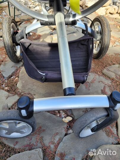 Коляска Quinny (шасси для автолюлек Maxi-Cosi)