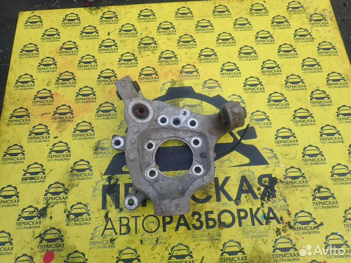 Кулак поворотный задний левый Nissan Murano Z51