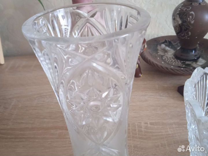 Хрустальная ваза