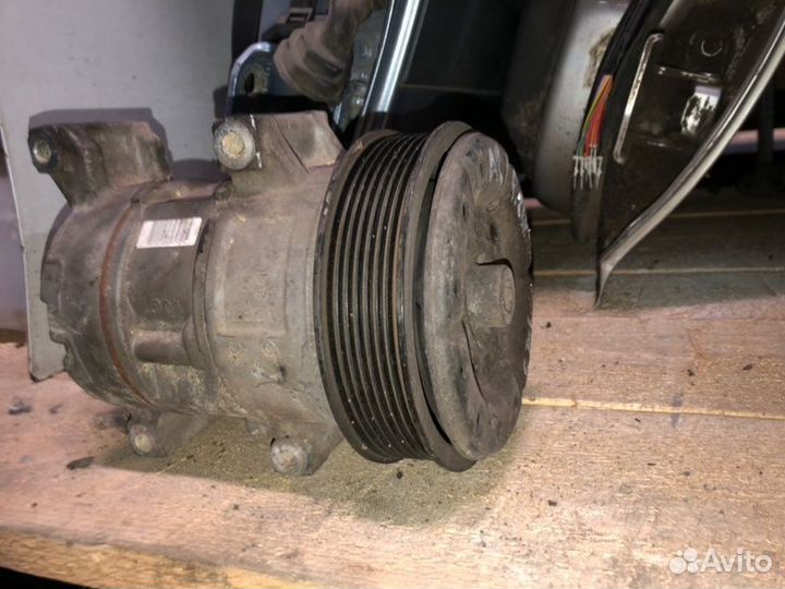 Компрессор кондиционера Toyota Avensis T250 2.4