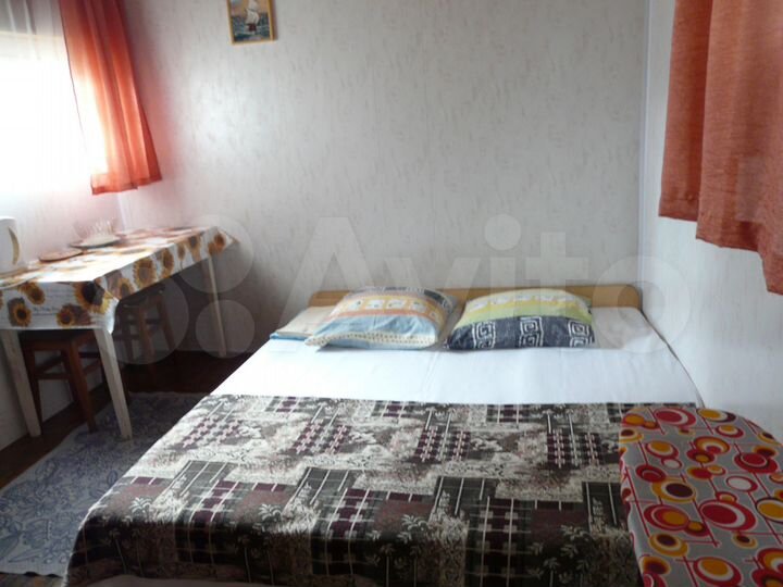 Комната 15 м² в 1-к., 1/2 эт.