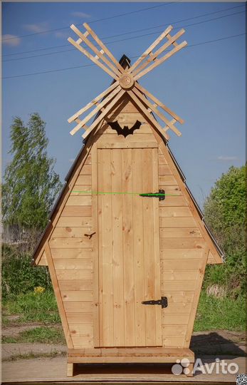 Уличный туалет деревянный HAT119