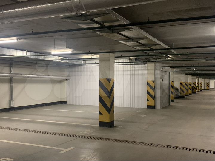 Машиноместо, 20 м²