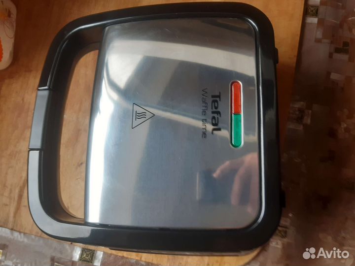 Электровафельница б.у
