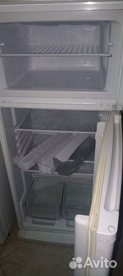 Холодильник бу indesit