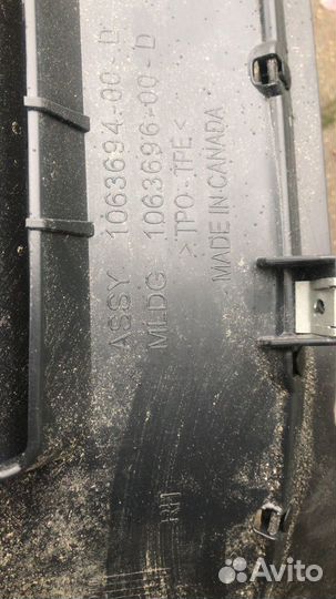 Tesla подкрылок передний правый новый