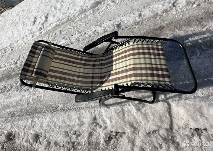 Шезлонг - кресло складное