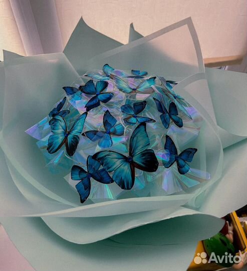 Букет из бабочек и гипсофил