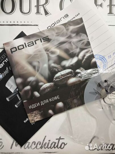 Кофеварка с капучинатором Polaris PCM 4011