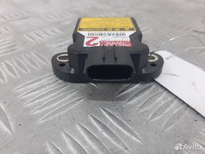 Датчик ускорения Lexus RX 3 рест. 2013 8918350030